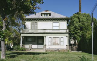 3 Tips for Buying a Distressed Property