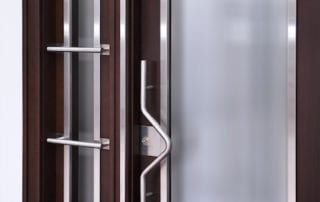 5 Benefits of a Steel Entry Door for Your Flip